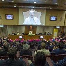 Pope address crowd.