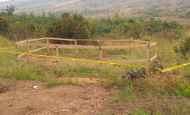 Résultat de recherche d'images pour "Ghana : un homme forcé d’exhumer le corps de son fils qu’il avait tué"