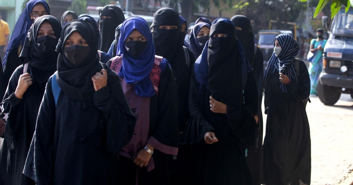 Muslim Girl Selliping Porn Vedio - India's Hijab Debate Fueled by Divisive Communal Politics | Human Rights  Watch