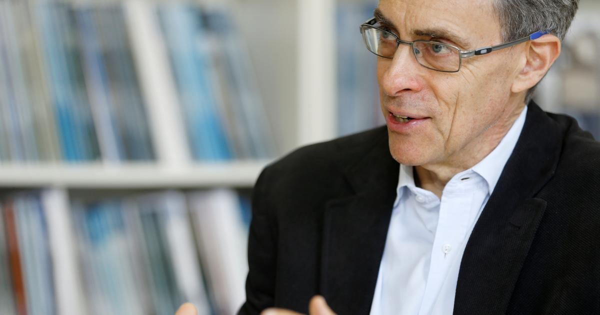Kenneth Roth to Step Down at Human Rights Watch