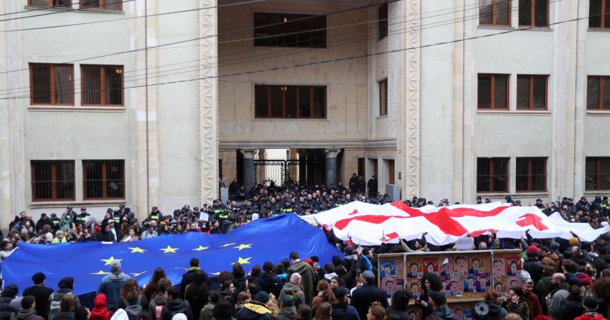 Georgia: el proyecto de ley sobre “agentes extranjeros” viola derechos