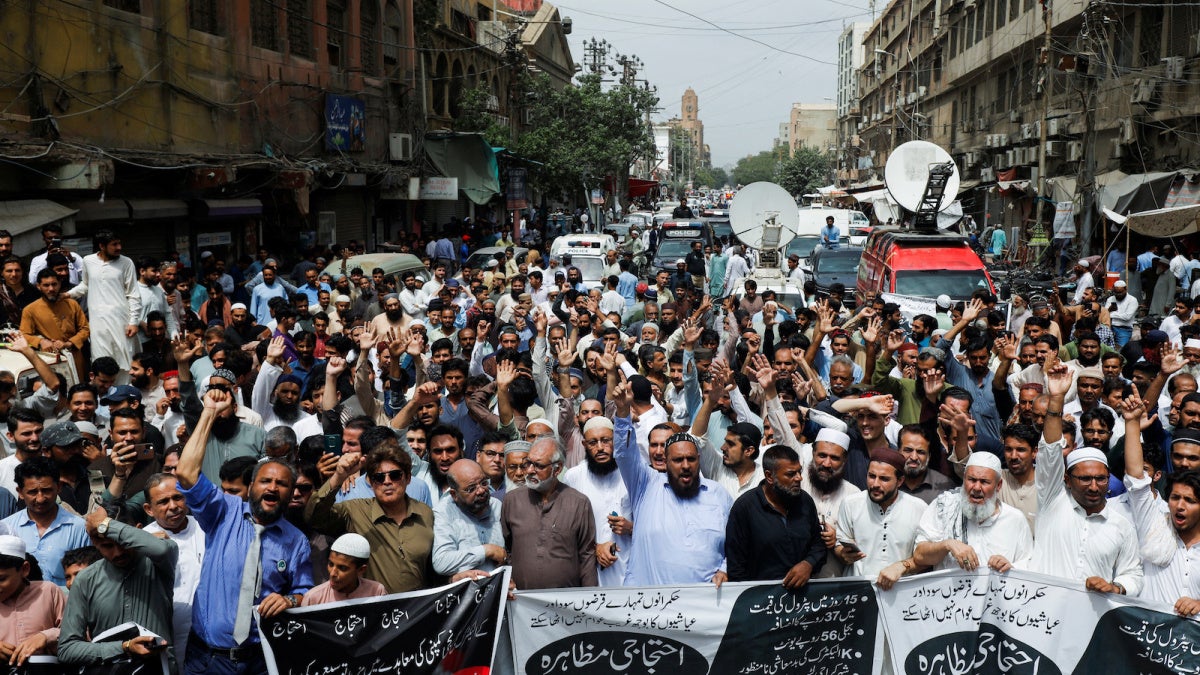 202308asia_pakistan_protest_electricity_hikes.JPG?h=ada05aa9&itok=aSI-q4i9