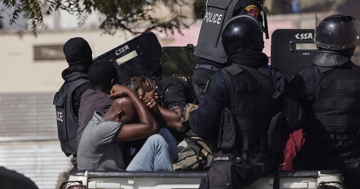 Senegal: el retraso de las elecciones desencadena violencia y represión