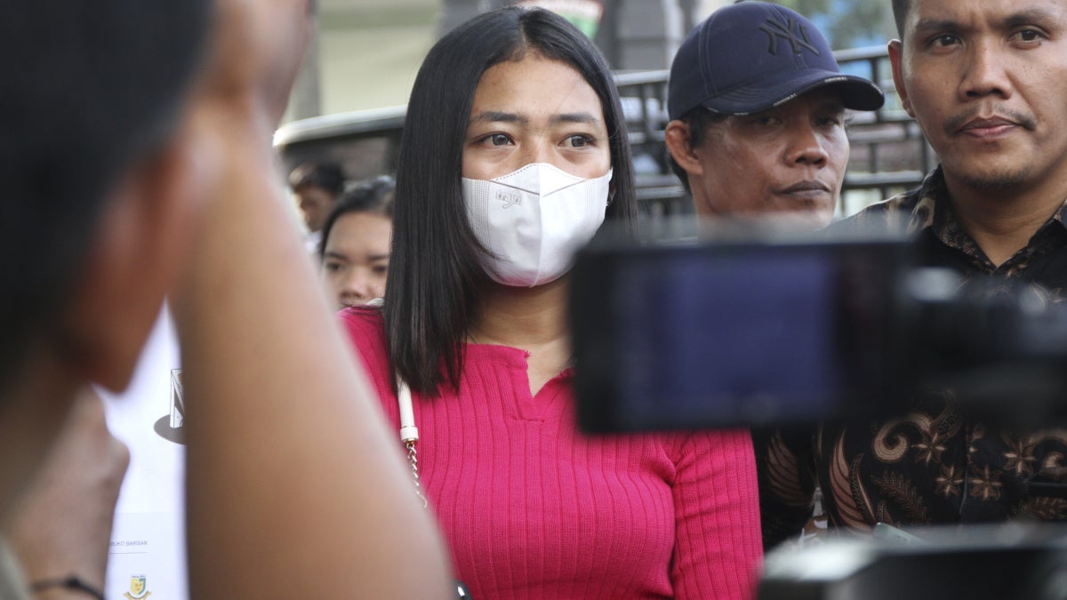 インドネシア：ジャーナリストとその家族の殺害を捜査せよ