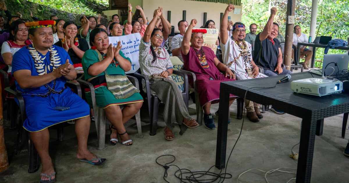 Ecuador: Government Freezes Groups’ Bank Accounts