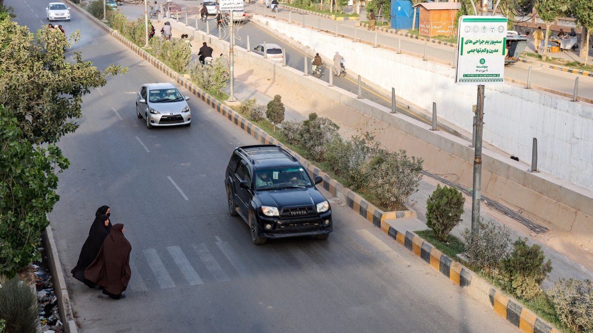 Afghanistan: Taliban Use Excessive Force against Protesters