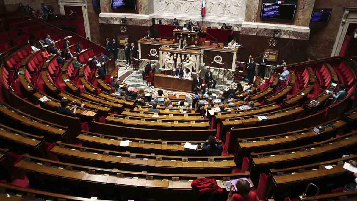 Everyone in France Should Have a Right to a Family | Human Rights Watch