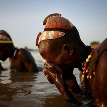 Etiopía: Expulsan de sus tierras a comunidades dedicadas a la ganadería para permitir el cultivo de caña de azúcar