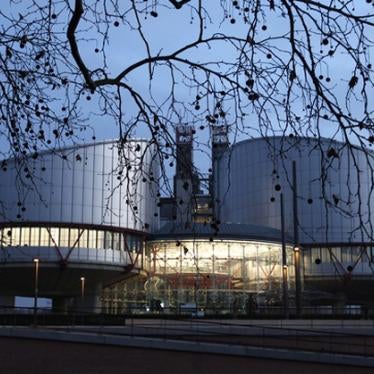 Bosnia and Herzegovina: Roma, Jews Face Political Discrimination