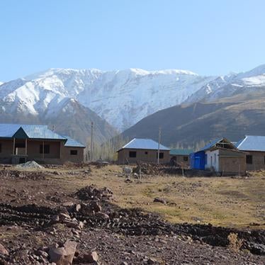 タジキスタン：ダム開発に伴う移住、生活を破壊