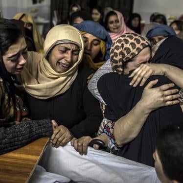  Unidos contra la masacre en una escuela de Pakistán