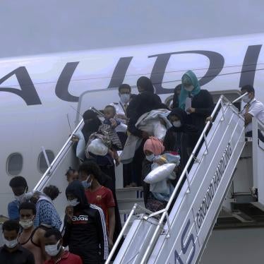 Ethiopian migrants returned from Saudi Arabia arrive at Bole International Airport in Addis Ababa, Ethiopia on July 7, 2021. © 2021 Minasse Wondimu Hailu/Anadolu Agency via Getty Images
