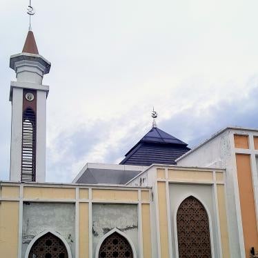 A mosque with its loudspeakers in Lebak Regency, Banten Province, Java Island, Indonesia on March 12, 2022. © 2022 Andreas Harsono / Human Rights Watch
