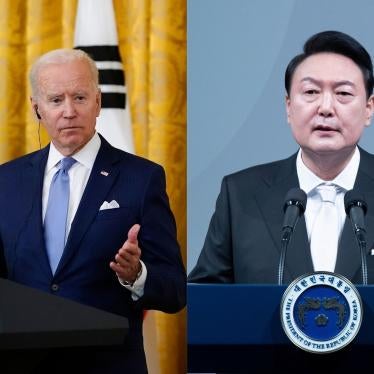 US President Joe Biden, left, and South Korean President Yoon Suk-yeol, right.