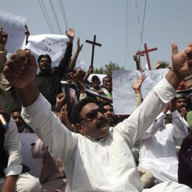 Pakistani Christians hold a demonstration condemning a recent mob attack on a Christian settlement, Peshawar, Pakistan, August 20, 2023. 
