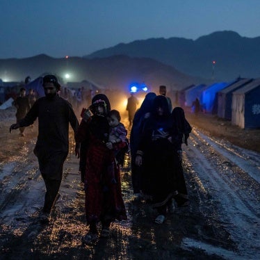 Afghan refugees return to Afghanistan from Pakistan, in Torkham, Afghanistan, November 3, 2023