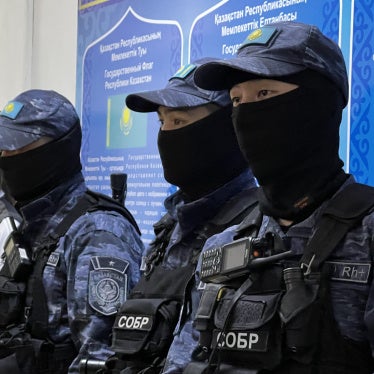 Special police forces in a Kazakh court on the day of the sentencing of 19 people accused of "inciting ethnic hatred." Taldykorgan, April 13, 2026.