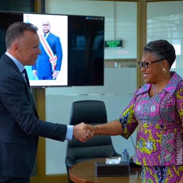 Executive Director of Human Rights Watch, Philippe Bolopion (left), and Prime Minister of the Democratic Republic of Congo, Judith Suminwa, in Kinshasa, May 21, 2026. 