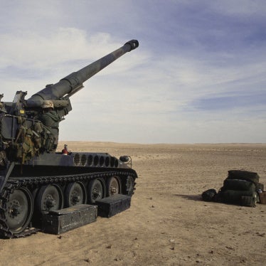 US soldiers firing a M110 howitzer during Operation Desert Storm, December 29, 1990. The howitzer fired the type of artillery projectiles Turkey has requested permission to retransfer to Ukraine, until it was retired from US service in the mid-1990s.