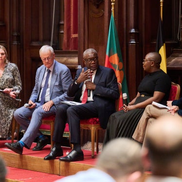 Ida Sawyer (left), director of the Crisis, Conflict and Arms Division at Human Rights Watch, participates in a panel discussion with Dr. Denis Mukwege during an event hosted by Mayor Philippe Close at the Brussels City Hall to launch the campaign, “30 Years of War, 30 Years of Impunity,” in Brussels, Belgium, on October 2, 2026. 