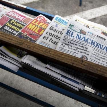 A copy of the El Nacional newspaper is seen among others on a shelf at a kiosk in Caracas on May 14, 2015. © 2015 Reuters