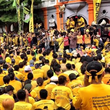 yellow Bersih 4 t-shirts