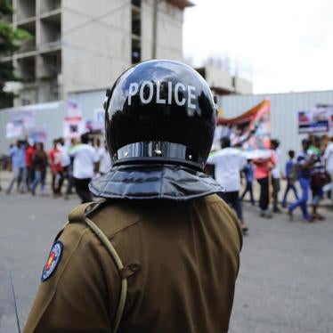 A Sri Lankan policeman keep
