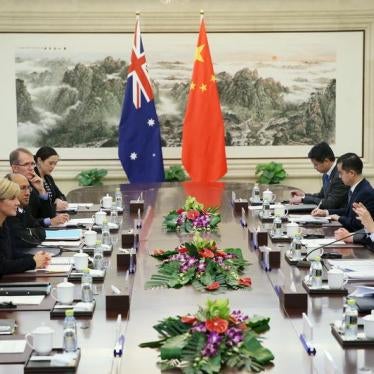 Australian Foreign Minister Julie Bishop (2nd L) and Chinese Foreign Minister Wang Yi (2nd R) hold a meeting at the Ministry of Foreign Affairs in Beijing, China, 17 February 2016.