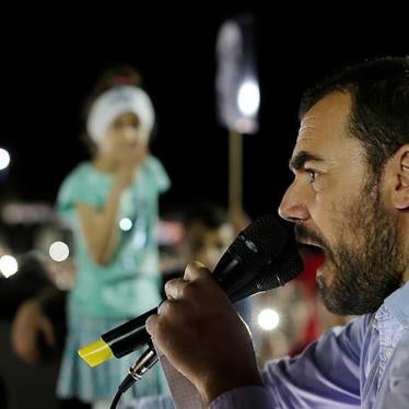 Moroccan activist Nasser Zefzafi gives a speech during a demonstration against injustice and corruption in the northern town of al-Hoceima, Morocco, May 18, 2017. 