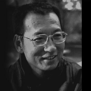 中国：民主活動家　劉暁波氏が拘禁中に死亡