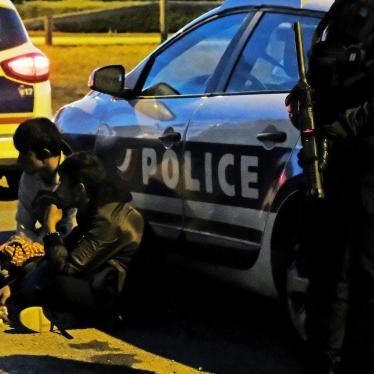 France: Police Attacking Migrants in Calais