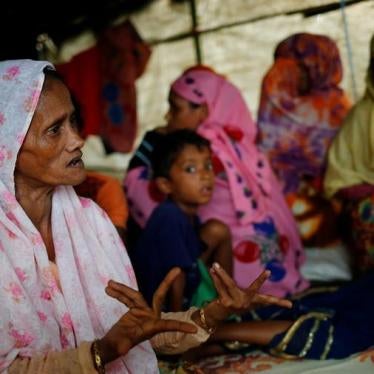 Burma: Rohingya Describe Military Atrocities