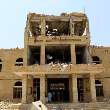 Officials tour a government compound destroyed by recent Saudi-led air strikes in the northwestern city of Saada, Yemen September 3, 2017. 