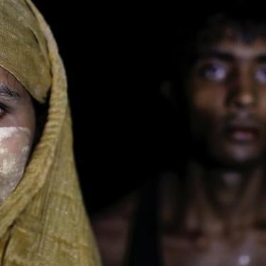 Rohingya refugees arrive at night from Myanmar to Teknaf, Bangladesh, September 27, 2017.