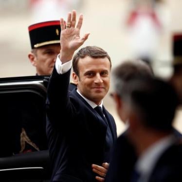 French President-elect Emmanuel Macron waves as he arrives to attend a handover ceremony with outgoing President Francois Hollande at the Elysee Palace in Paris, France, May 14, 2017.
