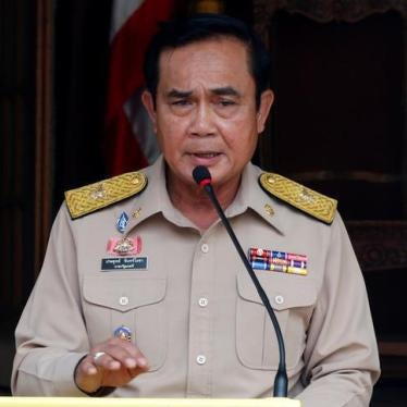 ประเทศไทย:รัฐบาลทหารกระชับอำนาจในโอกาสสามปีหลังรัฐประหาร PHOTO