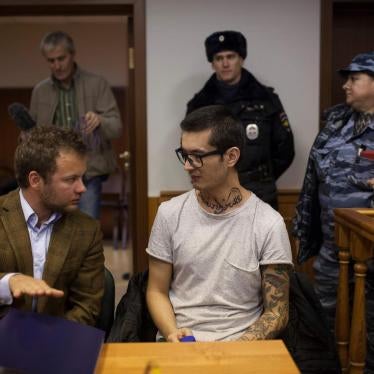 Khudoberdi Nurmatov and his lawyer, Daniil Khaimovich, Moscow, February 2, 2018