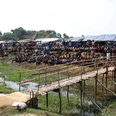 Refugees are seen at the Cox's Bazar refugee camp in Bangladesh, near Rakhine state, Myanmar, during a trip by United Nations envoys to the region April 29, 2018. Picture taken on April 29, 2018. 