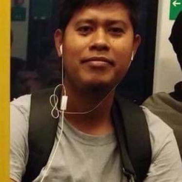 Human rights activist Burhan Buraheng has been arbitrarily detained without charge in a military camp in Thailand’s Pattani province since August 1, 2018.