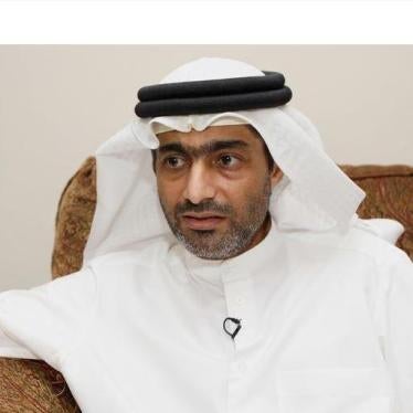 Le défenseur émirati des droits humains Ahmed Mansoor photographié à Dubai, le 30 novembre 2011.